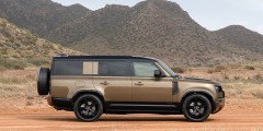 
            Land Rover обновил внедорожник Defender. Фото и основные изменения
        