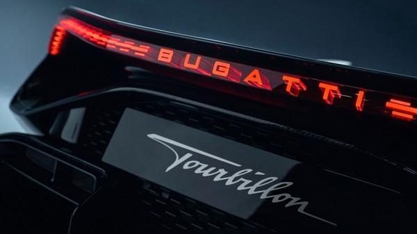 Bugatti Tourbillon: 8,3-литровый атмосферный V16, три электромотора и 1800 л.с.