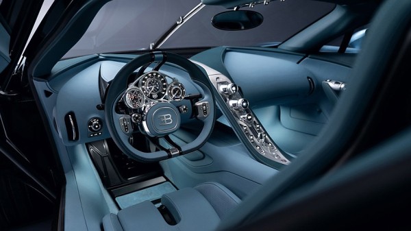 Bugatti Tourbillon: 8,3-литровый атмосферный V16, три электромотора и 1800 л.с.